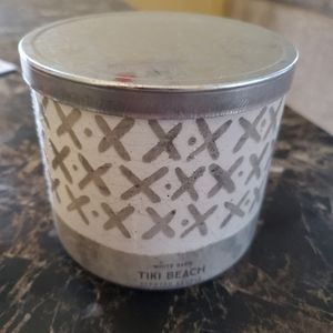 Bath and body works candle